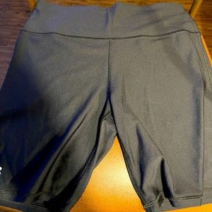 Under armor heat gear running shorts